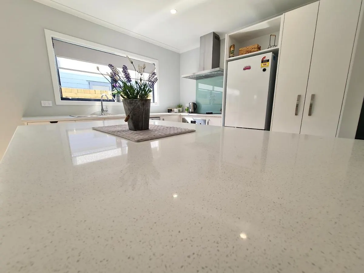 Brand New & Cosy In Kapiti - New 3-Bedrooms 4-Beds In Paraparaumu